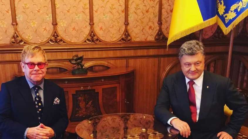 Elton John w trakcie rozmów z prezydentem Ukrainy, P. Poroszenką. Źródło: Instagram.