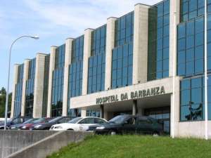 Szpital w Hiszpanii, jednym z krajów, które częściowo wprowadziły pełną opiekę medyczną dla migrantów / fot. Wikimedia Commons