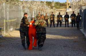 Amerykański obóz koncentracyjny w Guantanamo na Kubie / wikipedia commons